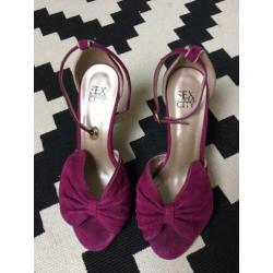 Fuchsia dames Sex and the City pumps maat 39