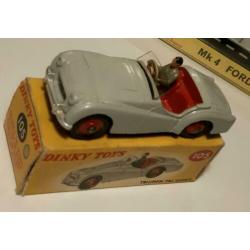 Dinky Toys, GB, # 105, Triumph TR2 sports, nm/boxed