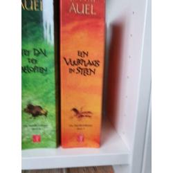 Boeken Jean M. Auel, Aardkinderen serie deel 1 t/m 5