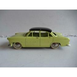 Dinky Toys Simca Versailles 24Z 1:43 Atlas