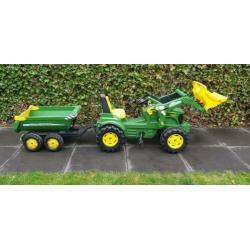 John Deere tractor met voorlader en aanhanger (nieuw € 260)