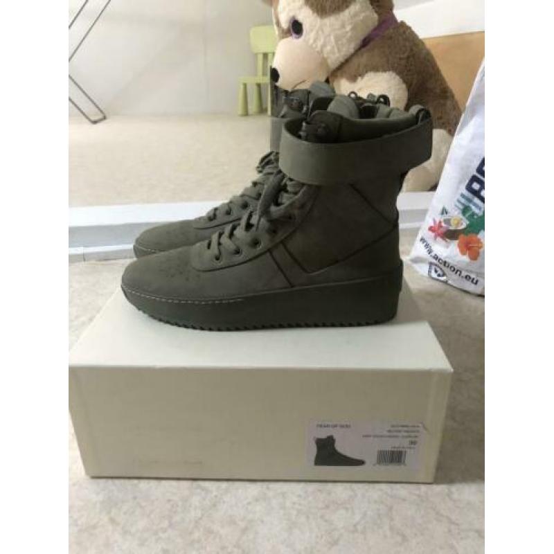 Fear of god military boots - 39 patta supreme yeezy nike