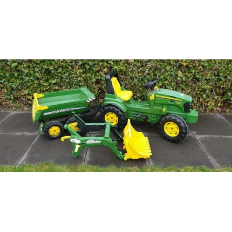 John Deere tractor met voorlader en aanhanger (nieuw € 260)