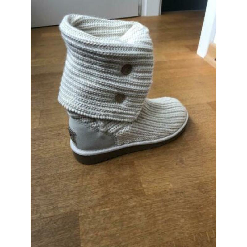 Ugg Classic Cardy mt 36 gebroken wit in zeer goede staat