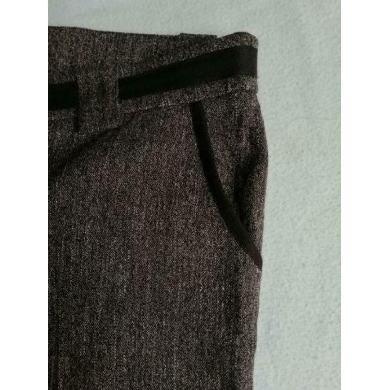 New! Without tags Xanaka Size 40 Smart trouser Grey Cropped