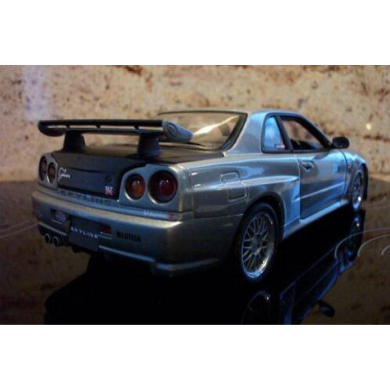 Nissan Skyline R34 GT-R Autoart - modified R34 GTR model