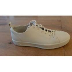 Nieuwe ECCO Soft 8 witte dames sneakers maat 39