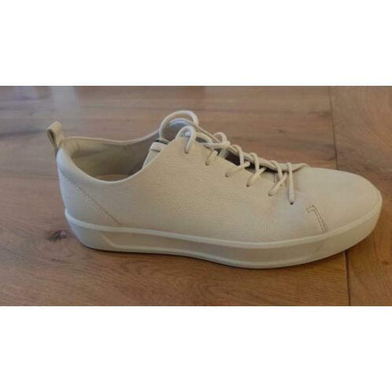 Nieuwe ECCO Soft 8 witte dames sneakers maat 39