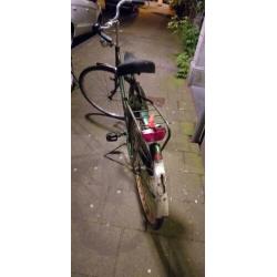 Damesfiets met ringslot & verlichting. Bike + lights & lock