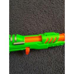 Nerf Pliancy bullet gun met 10 pijlen.