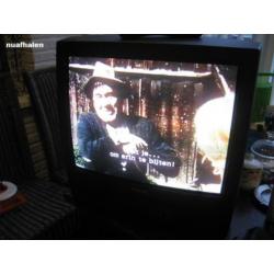 Tv met VHS Philips prima werkend + afst.b. nuafhalen 10,-