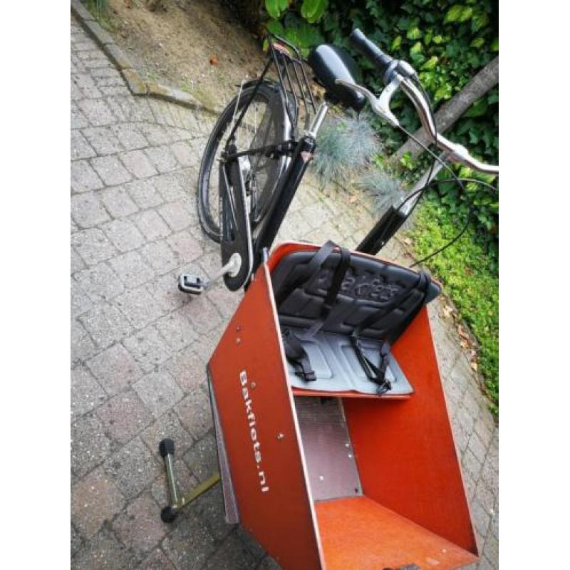 Toffe, praktische, stoere bakfiets te koop