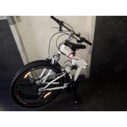 Vouwbare mountaine bike ziet nieuw uit.2 keer gebruikt