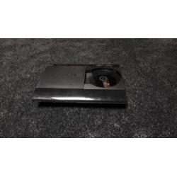 PlayStation 3 500GB Slim + spellen 2x + controler 2x