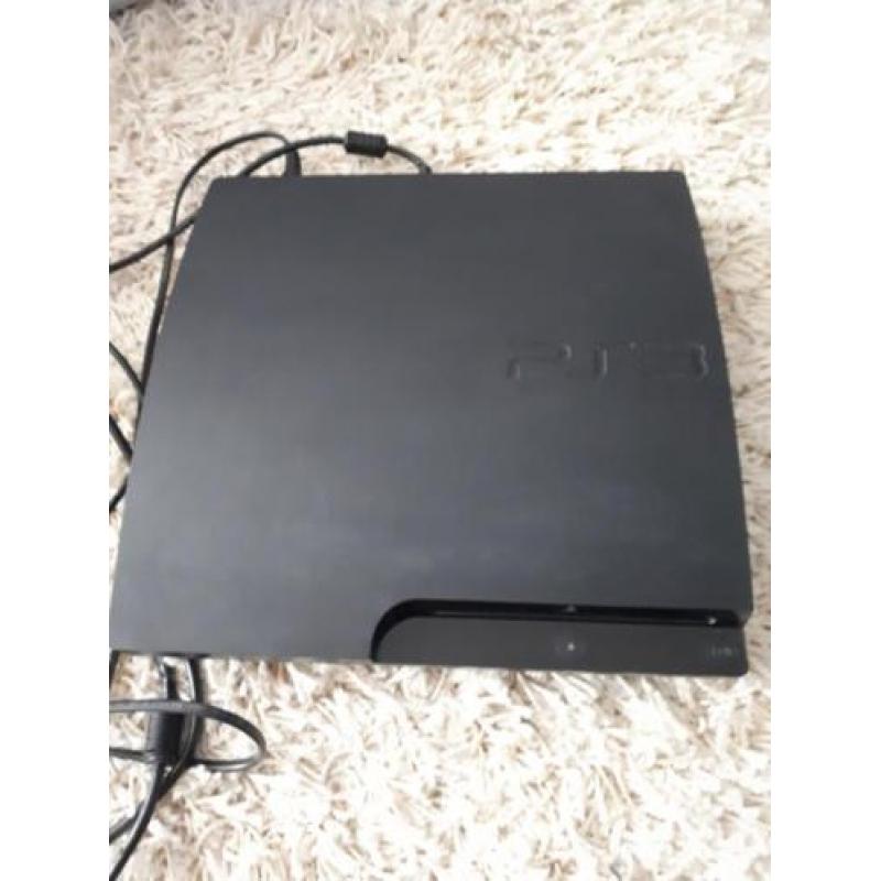 PS3 160gb met 3 controllers