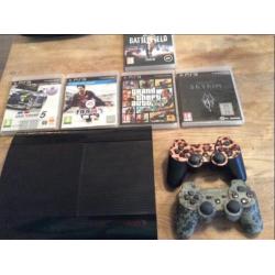 PlayStation 3 met 2 controllers en 5 games!